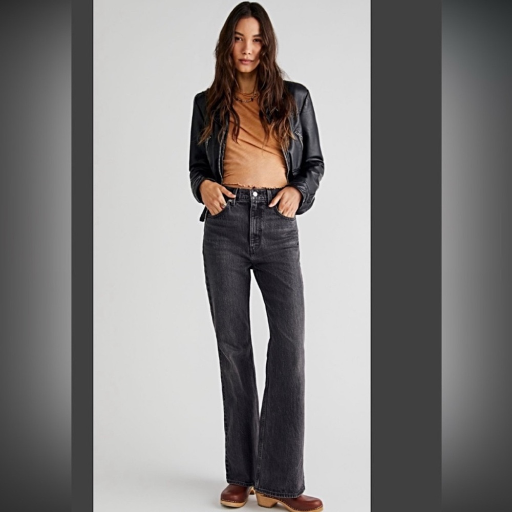 Levi’s 70’s High Flare Jeans